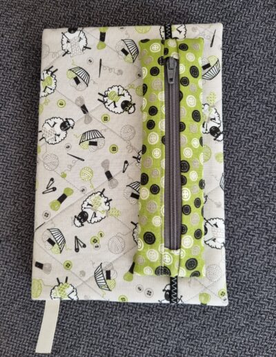 genähte Hülle für Notizbuch mit Stiftetascherl