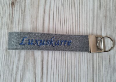 Schlüsselanhänger "Luxuskarre"