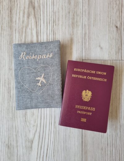 genähte Hülle für Reisepass