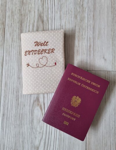 genähte Hülle für Reisepass