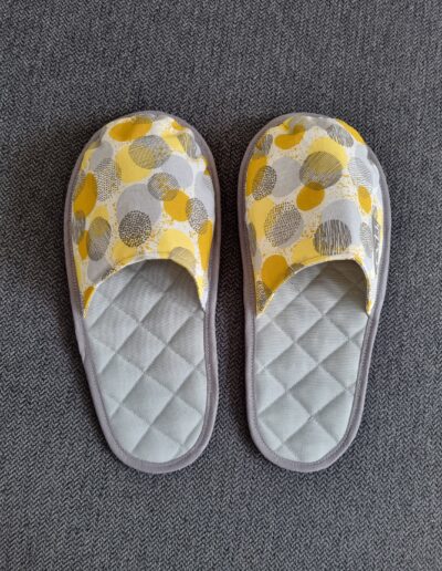 genähte Hausschlapfn