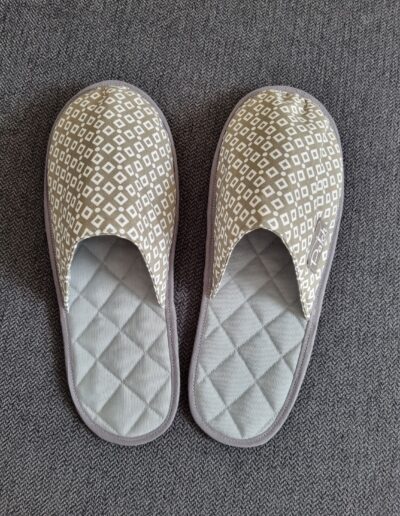 genähte Hausschlapfn