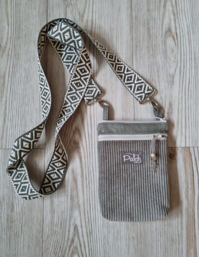 Handytascherl zum Umhängen