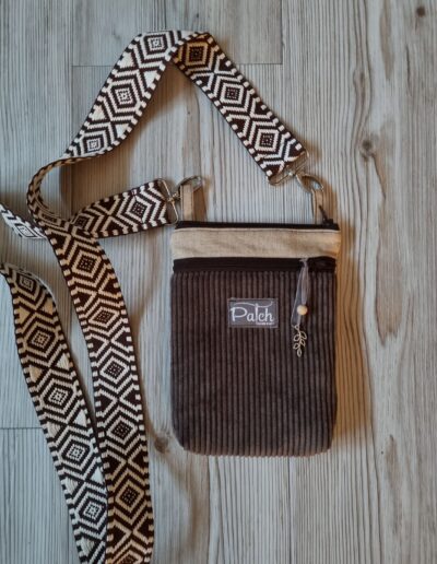 Handytascherl zum Umhängen